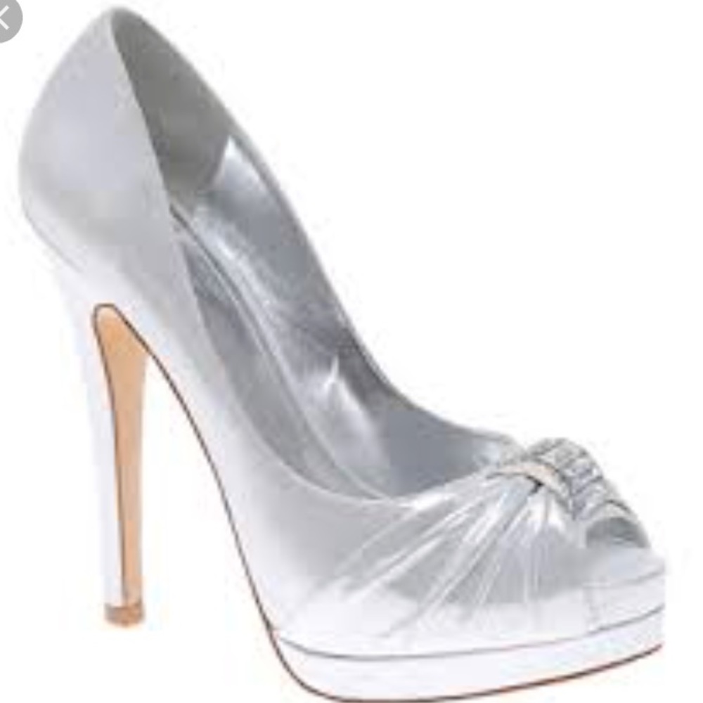 Silver Peep Toe Pump